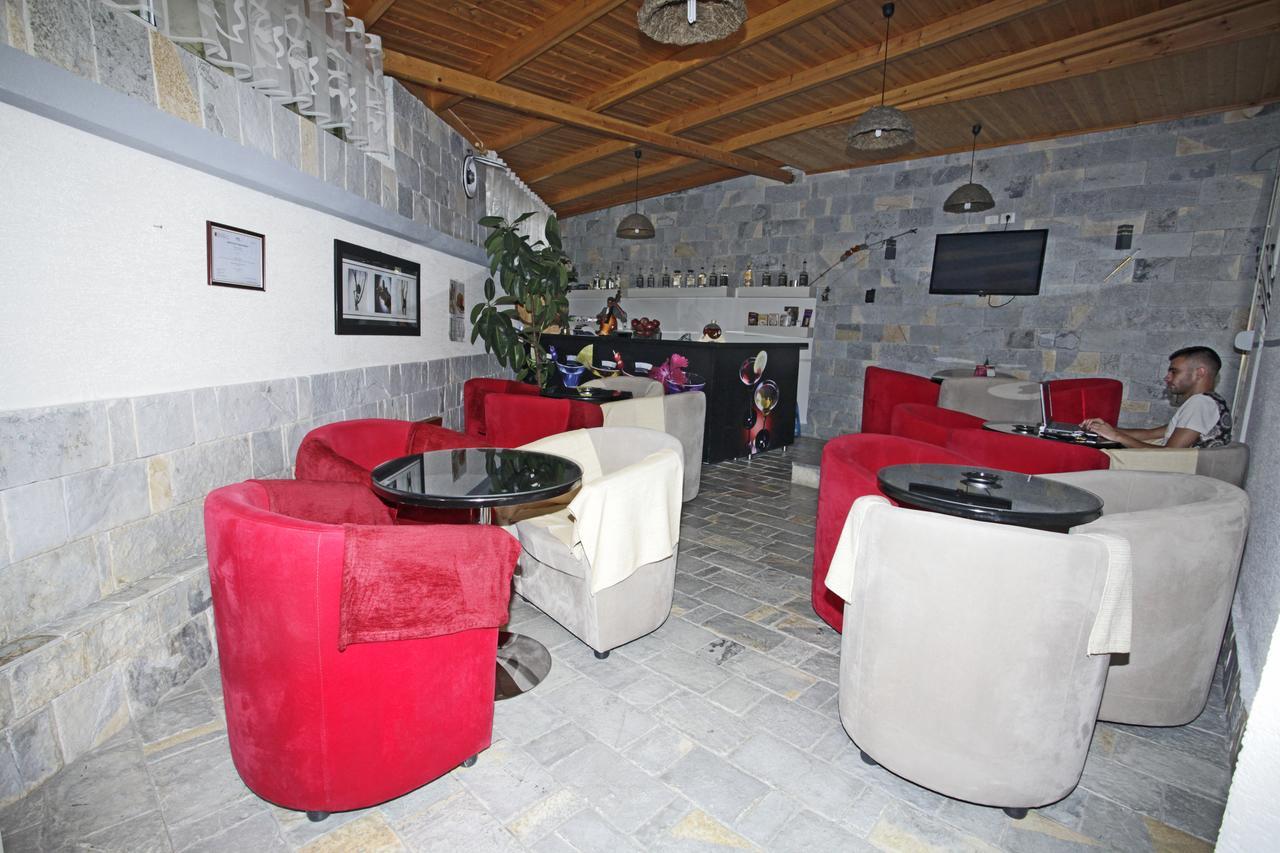 Alen Bar 3*